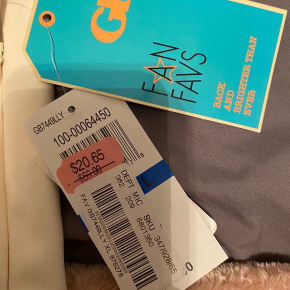 white formal dress, never worn - Picture 2 of 2